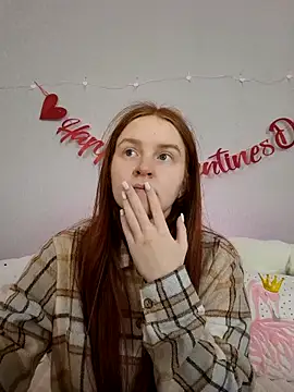 Evarey  online show from 02.17.26