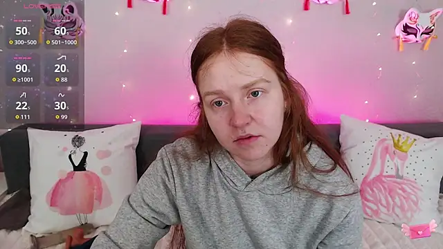Snapshot of Evarey_ chatting on 05.14.26 Evarey online show from 05.14.26
