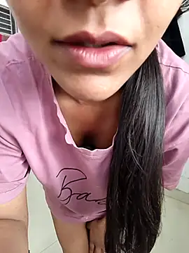 anshika0124 online show from 01.15.26