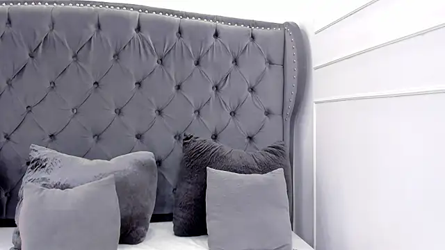 Snapshot of eva_caos chatting on 04.25.26 eva caos online show from 04.25.26