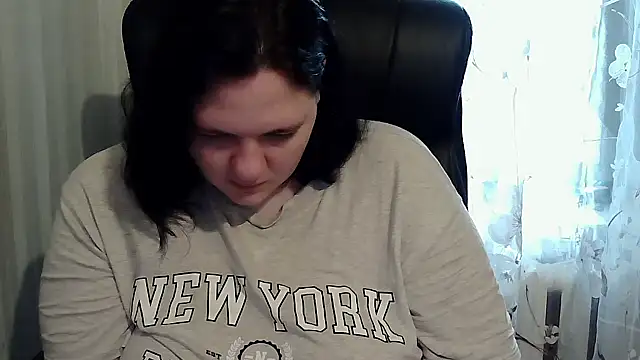 XLisaBlueXs  online show from 10.13.25