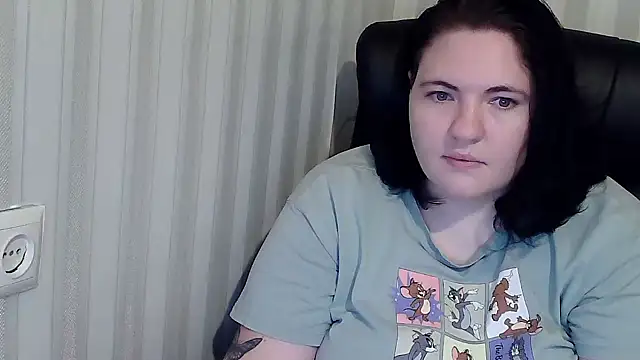 XLisaBlueXs  online show from 10.19.25