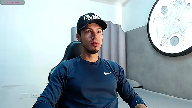 Rurik Jones online show from 10.29.25