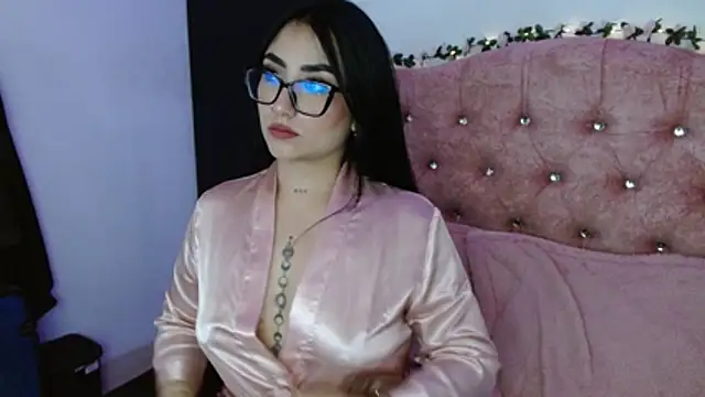 Snapshot of SeleneMore chatting on 01.31.26 SeleneMore online show from 01.31.26