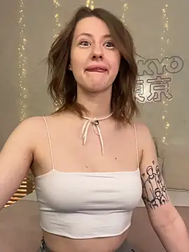 JessiJull online show from 04.17.26