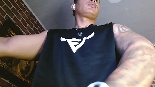 Snapshot of jordan_bigcock_ chatting on 04.15.26 jordan bigcock online show from 04.15.26