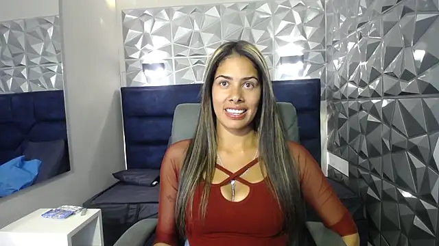 Snapshot of nairobi8 chatting on 12.22.25 nairobi8 online show from 12.22.25