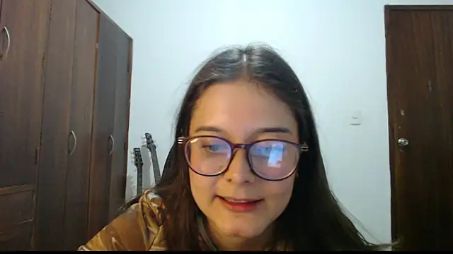 Snapshot of CarlaLorez chatting on 03.06.26 CarlaLorez online show from 03.06.26