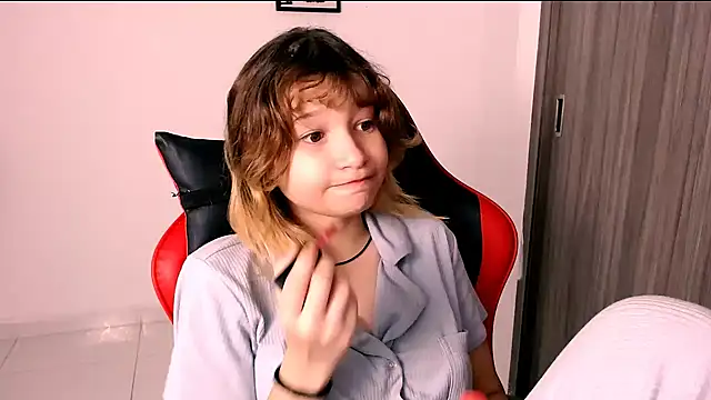 EmuOtori online show from 01.14.26