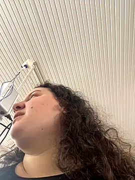 HANAHOT01 online show from 10.18.25