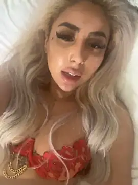 Snapshot of zara_bellexx chatting on 02.28.26 zara bellexx online show from 02.28.26