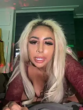 Snapshot of zara_bellexx chatting on 04.18.26 zara bellexx online show from 04.18.26