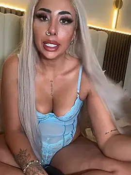 Snapshot of zara_bellexx chatting on 07.24.26 zara bellexx online show from 07.24.26