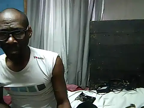 Snapshot of Toyboya6 chatting on 07.21.26 Toyboya6 online show from 07.21.26