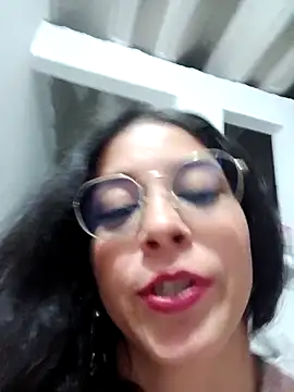 Eloisa smith online show from 10.10.25