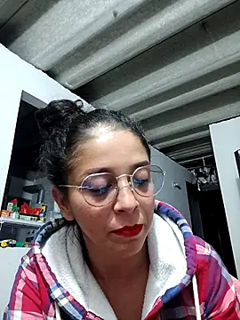 Eloisa smith online show from 10.27.25