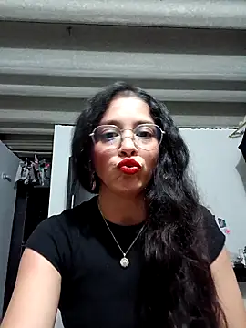 Eloisa smith online show from 10.29.25