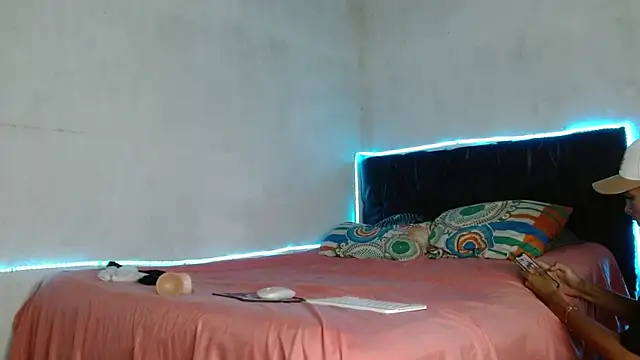 Paulosex12 online show from 10.24.25