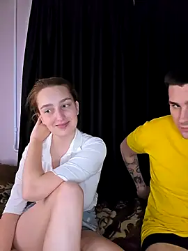 Sweet Little Lie online show from 10.25.25