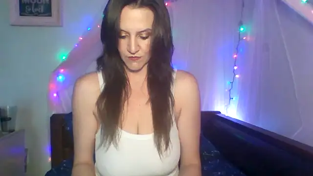 easy briezy online show from 11.24.25