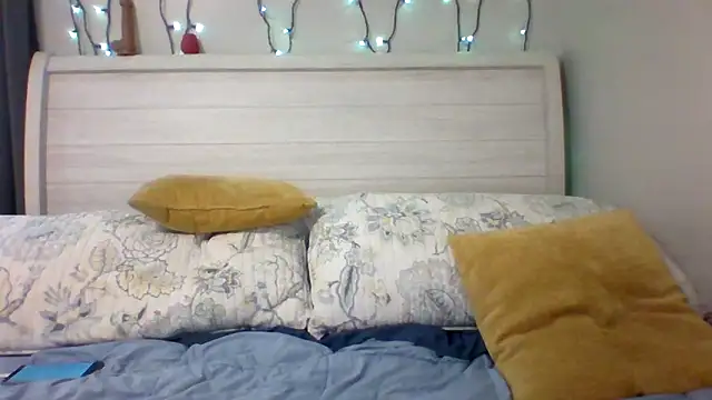 easy briezy online show from 12.19.25