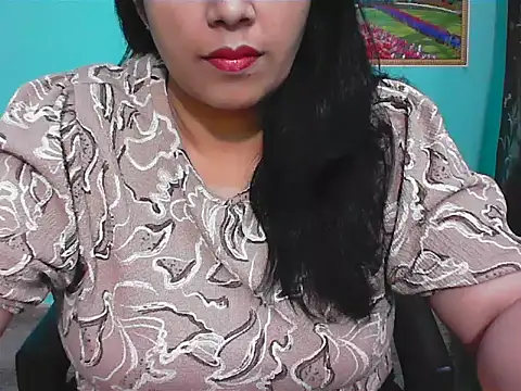 Snapshot of Simi-143 chatting on 10.28.25 Simi-143 online show from 10.28.25