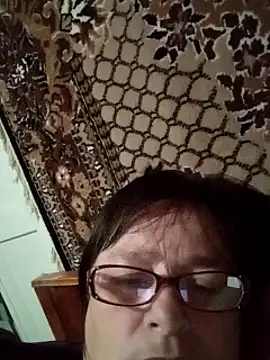 Snapshot of MilaCold5443 chatting on 04.18.26 MilaCold5443 online show from 04.18.26