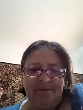 Snapshot of MilaCold5443 chatting on 04.28.26 MilaCold5443 online show from 04.28.26