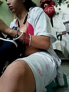 Snapshot of Parya_109 chatting on 10.26.25 Parya 109 online show from 10.26.25