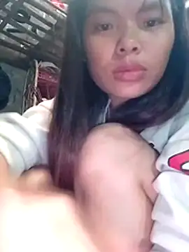 Snapshot of hello-cute chatting on 10.30.25 hello-cute online show from 10.30.25