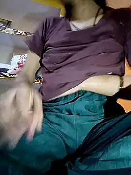 Snapshot of Nikita_Rajput54 chatting on 10.20.25 Nikita Rajput54 online show from 10.20.25