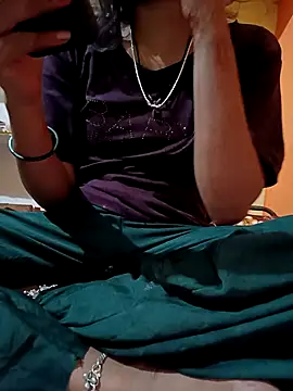 Snapshot of Nikita_Rajput54 chatting on 10.23.25 Nikita Rajput54 online show from 10.23.25