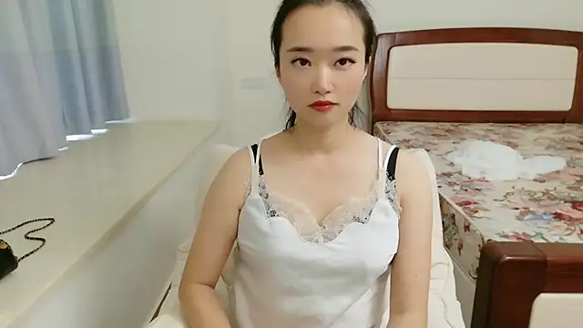 Snapshot of qwqwhyhyhy chatting on 10.09.25 qwqwhyhyhy online show from 10.09.25