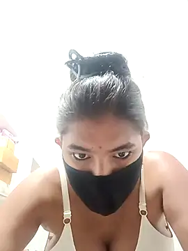 Snapshot of Hot_radhaji chatting on 10.23.25 Hot radhaji online show from 10.23.25