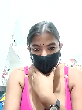 Snapshot of Hot_radhaji chatting on 11.19.25 Hot radhaji online show from 11.19.25