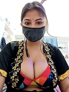 Snapshot of Hot_radhaji chatting on 05.05.26 Hot radhaji online show from 05.05.26