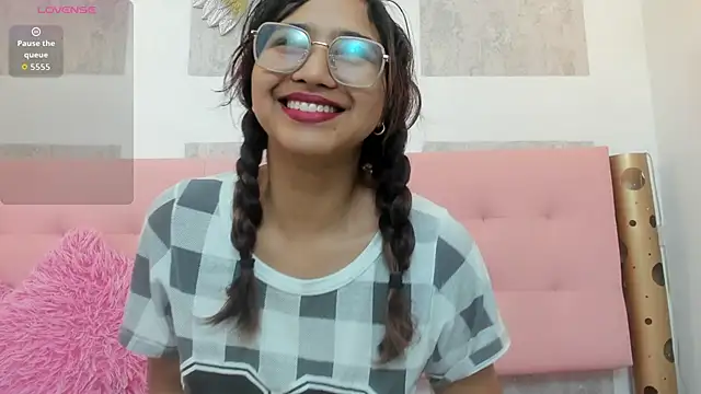 Snapshot of SamanthaFox_8 chatting on 10.09.25 SamanthaFox 8 online show from 10.09.25