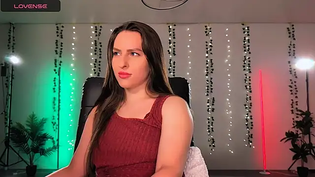 Snapshot of Alicia_art_ chatting on 10.23.25 Alicia art online show from 10.23.25
