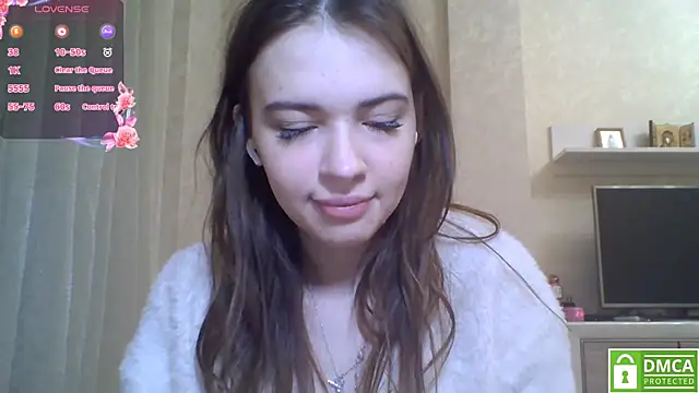 Snapshot of CeyaLier chatting on 05.06.26 CeyaLier online show from 05.06.26
