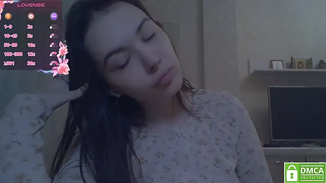 Snapshot of CeyaLier chatting on 07.13.26 CeyaLier online show from 07.13.26