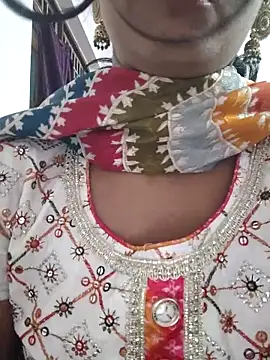 Snapshot of Janu-hasena chatting on 11.02.25 Janu-hasena online show from 11.02.25