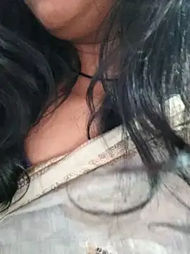 Snapshot of Janu-hasena chatting on 11.04.25 Janu-hasena online show from 11.04.25