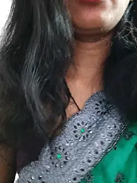 Snapshot of Janu-hasena chatting on 11.07.25 Janu-hasena online show from 11.07.25