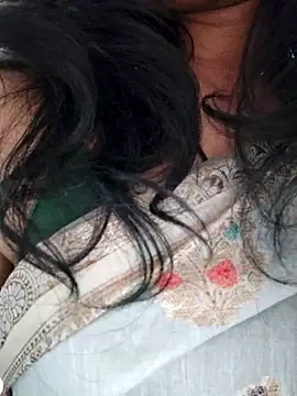 Snapshot of Janu-hasena chatting on 11.12.25 Janu-hasena online show from 11.12.25