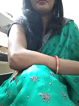 Snapshot of Janu-hasena chatting on 11.13.25 Janu-hasena online show from 11.13.25