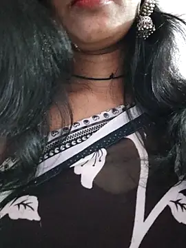 Snapshot of Janu-hasena chatting on 11.18.25 Janu-hasena online show from 11.18.25