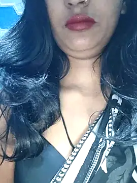 Snapshot of Janu-hasena chatting on 11.25.25 Janu-hasena online show from 11.25.25