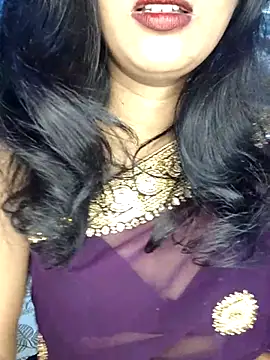 Snapshot of Janu-hasena chatting on 11.28.25 Janu-hasena online show from 11.28.25