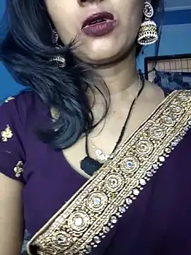 Snapshot of Janu-hasena chatting on 12.17.25 Janu-hasena online show from 12.17.25