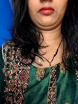 Snapshot of Janu-hasena chatting on 04.17.26 Janu-hasena online show from 04.17.26